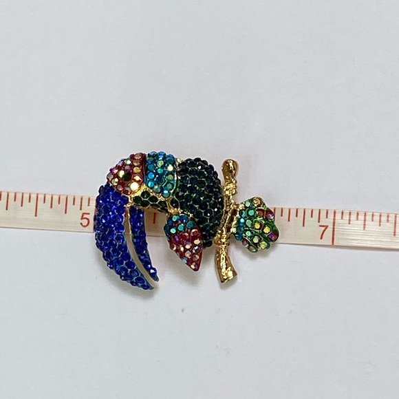 Multi Colored Toucan Bird Brooch with Rhinestones - Picture 6 of 9